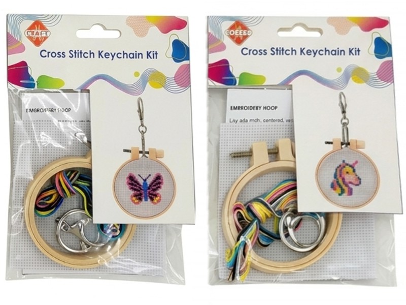 klíčenka 8cm s vyšívaným obrázkem DIY