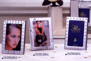 rámeček na foto 9x13 kovový ozdobný